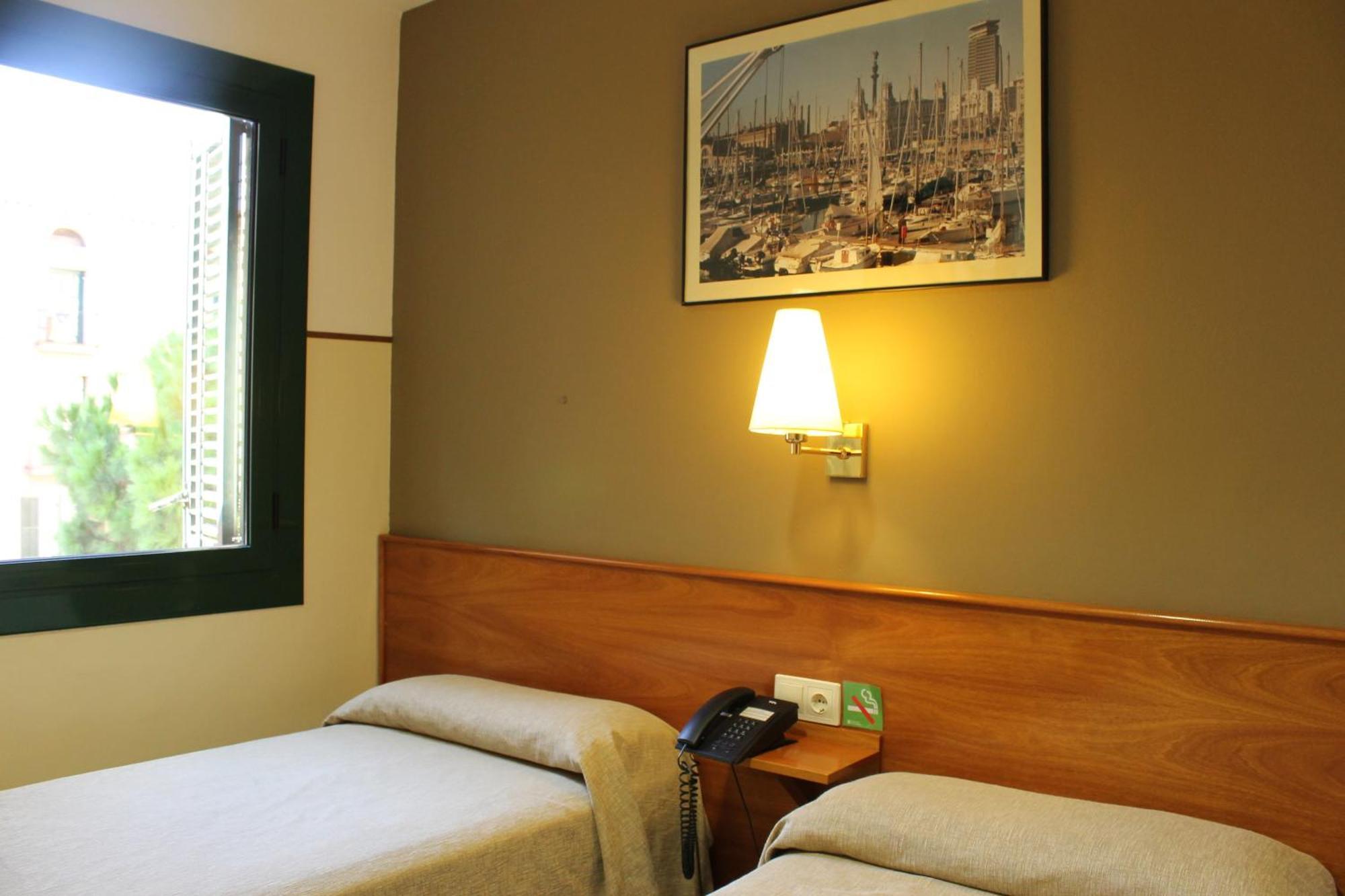 Hotel El Jardi Barcelona Habitación foto