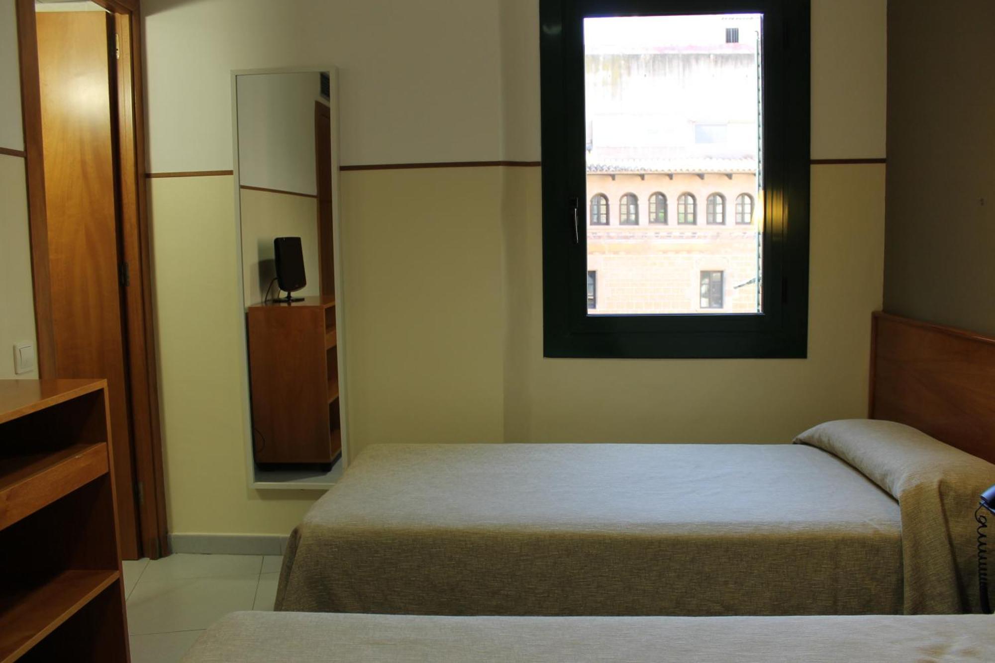Hotel El Jardi Barcelona Habitación foto